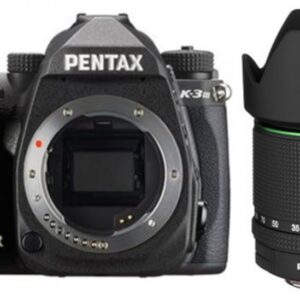 Pentax K-3 III + DA 18-135mm WR + Lexar 128GB UHS-II Kit musta